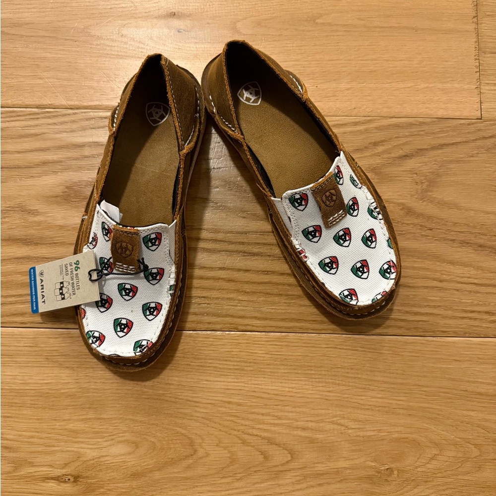 Ariat Cruiser Slip-On Shoes – Caramel / Mexico Print – Women’s Size 6 - Picture 3 of 8